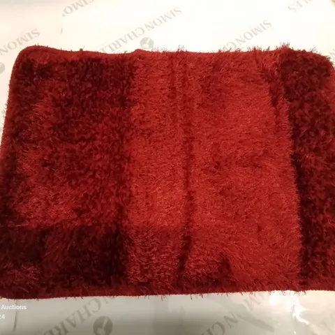 BRAND NEW PACO HOME 40X55CM RED BATH MAT