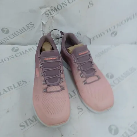 UNBOXED SKETCHERS SLIP ON TRAINER IN PINK SIZE 4.5