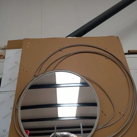 SPIRAL STYLE IRON MIRROR