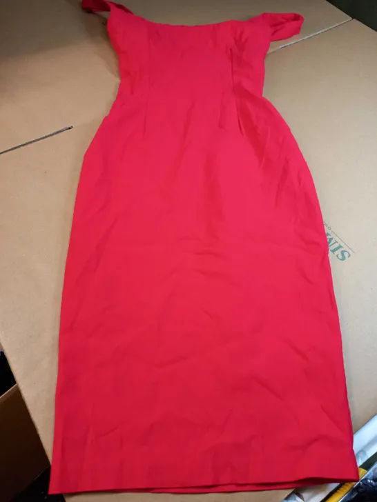 VESPER RED FORM FITTING MIDI DRESS - SIZE 8