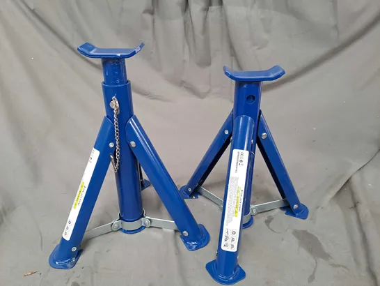 PAIR OF 3 TONE CAR STAND 