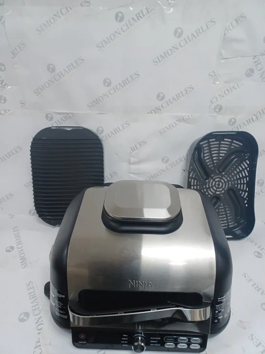 BOXED NINJA FOODI MAX PRO HEALTH GRILL & AIR FRYER 