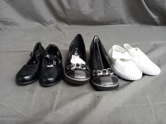 APPROXIMATELY 14 ASSORTED KIDS PAIRS OF SHOES IN VARIOUS COLOURS, STYLES, AND SIZES