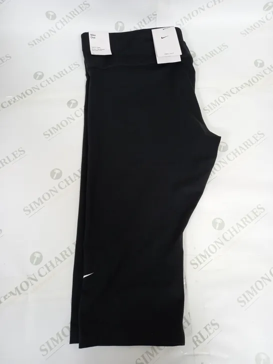 NIKE DRI-FIT WOMENS SHORTS SIZE XXL