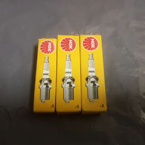 SET OF 3 NGK SPARK PLUGS 