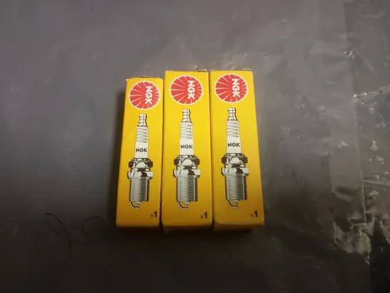 SET OF 3 NGK SPARK PLUGS 