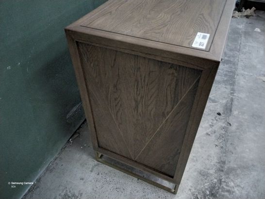 DESIGNER OAK WITH BRASS INLAY TRIPLE DOOR SIDEBOARD W 160cm