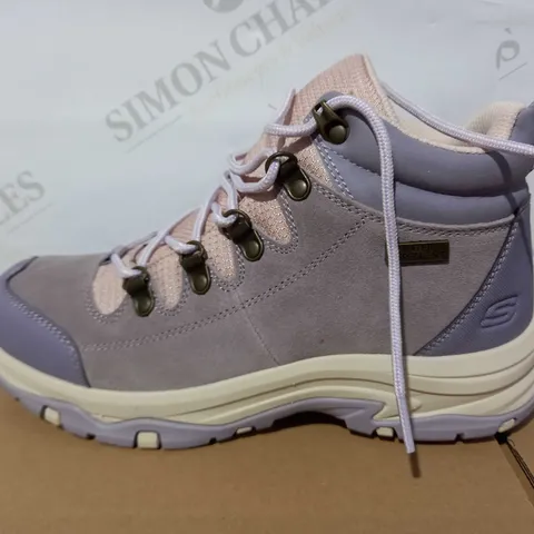SKECHERS HIGH TOP LACE UP HIKER BOOTS (LAVENDER), SIZE 6 UK
