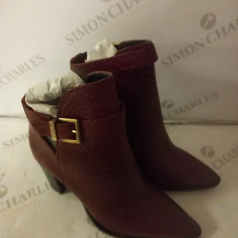 BRONX BURGUNDY BOOTS SIZE 8