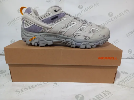 BOXED PAIR OF MERRELL SHOES IN STONE GREY/PURPLE UK SIZE 9.5