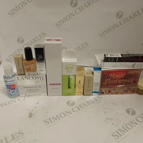 BOX OF APPROX 20 ASSORTED HEALTH & BEAUTY ITEMS TO INCLUDE - LANCOME ENERGIE DE VIE - BURBERRY FRESH GLOW - YSL TATOUAGE CONTURE ECT. 