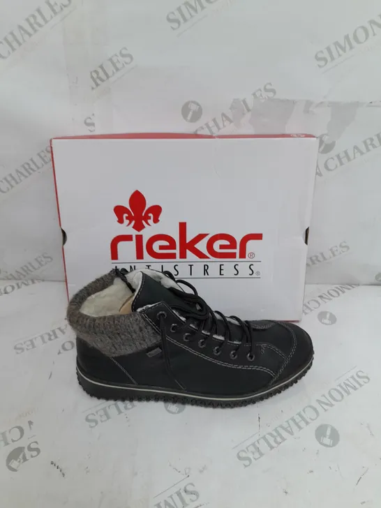 BOXED PAIR OF RIEKER LACE UP BOOTS IN BLACK SIZE 6.5