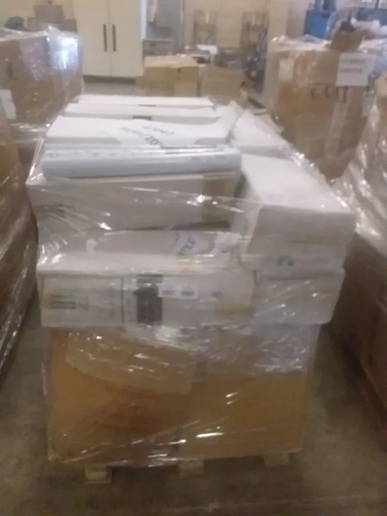 PALLET OF ASSORTED WALLPAPER 