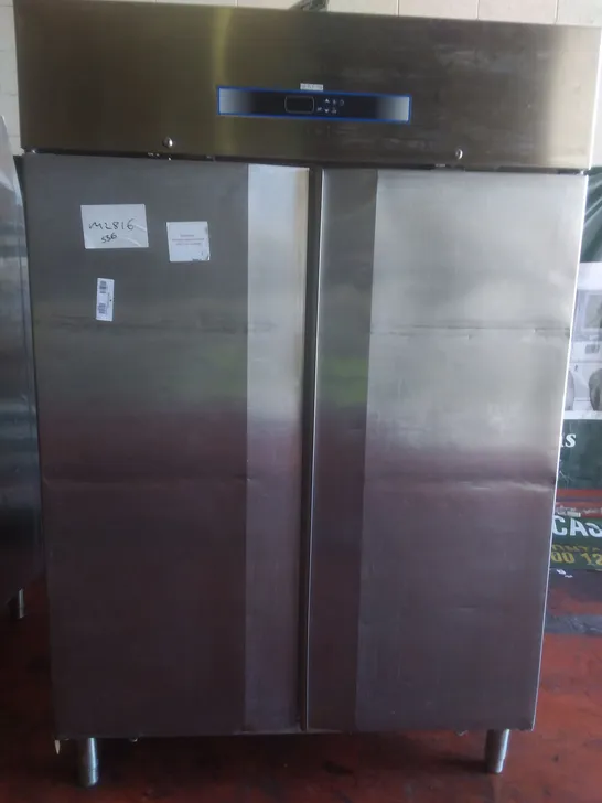 LARGE DISPLAY FRIDGE 