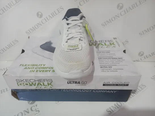 BOXED PAIR OF SKECHERS GO WALK FLEX SHOES IN WHITE UK SIZE 7