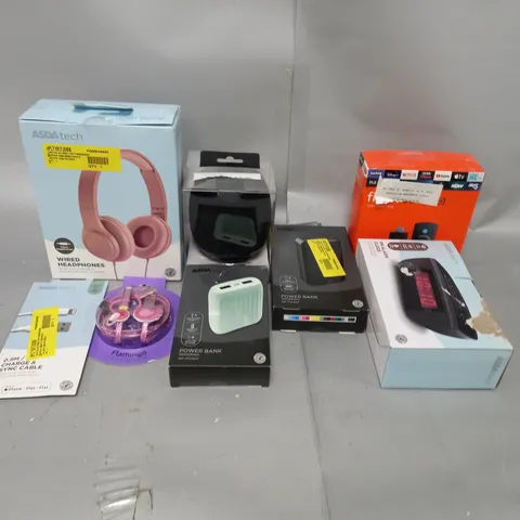 BOX OF APPROXIMATELY 40 ASSORTED ELECTRICAL ITEMS TO INCLUDE BLUETOOTH SPEAKER, POWER BANKS AND HEADPHONES
