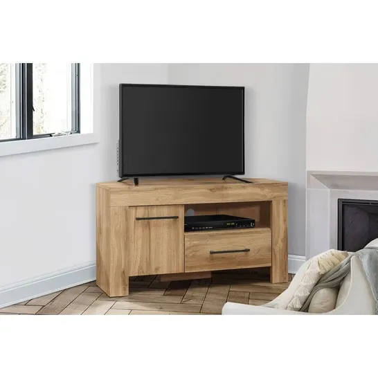 BOXED CLARRIS TV STAND FOR TV'S UP TO 55"