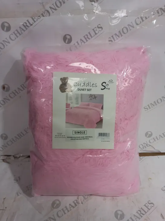 SOFT & SNUG CUDDLES DUVET SET - SIZE SINGLE 