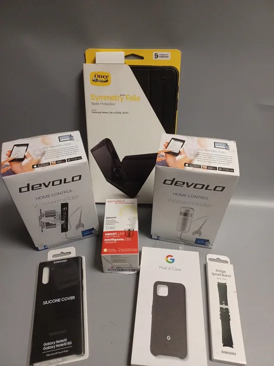 APPROXIMATELY 10 ASSORTED ELECTRICAL PRODUCTS TO INCLUDE DEVOLO HOME CONTROL DEVICE, OTTER BOX PROTECTIVE TABLET CASE, BLUETOOTH SMART LED BULB ETC 