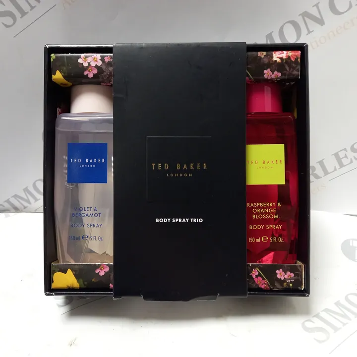 BAKER LONDON BODY SPRAY TRIO GIFT SET 4493314Simon Charles Auctioneers