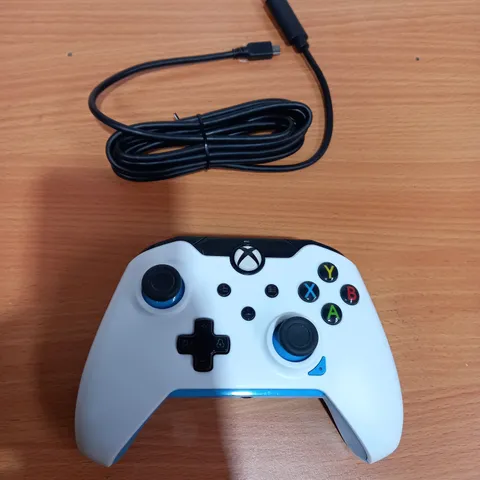 PDP ION WHITE XBOX WIRED CONTROLLER