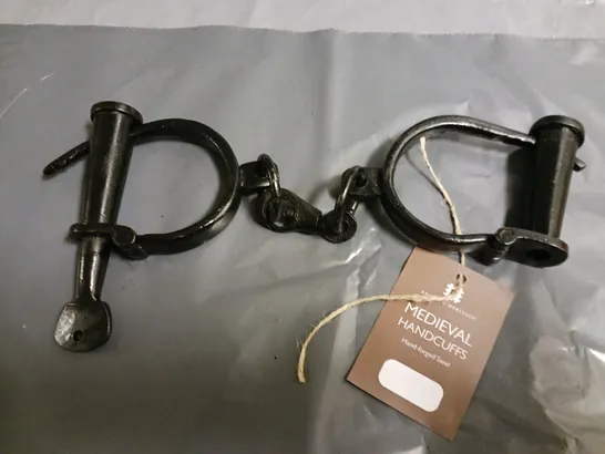 ENGLISH HERITAGE MEDIEVAL HANDCUFFS