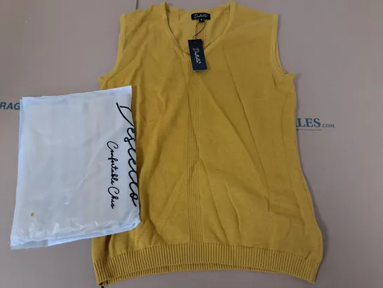 LOT OF 2 BRAND NEW DESTELLO V-NECK VESTS IN MUSTARD - S