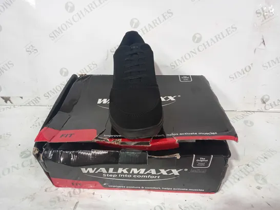 BOXED PAIR OF WALKMAXX SHOES IN BLACK UK SIZE 6.5