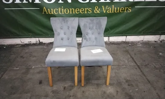 PAIR OF BEWLEY GREY VELVET BUTTON BACK DINING CHAIRS WITH OAK LEGS