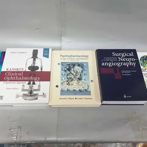 FIVE ASSORTED EDUCATIONAL BOOKS TO INCLUDE; BASIC MEDICINAL SCIENCES FOR MRCP PART 1, KANSKI'S CLINICAL OPHTHALMOLOGY A SYSTEMATIC APPROACH NINTH EDITION, 