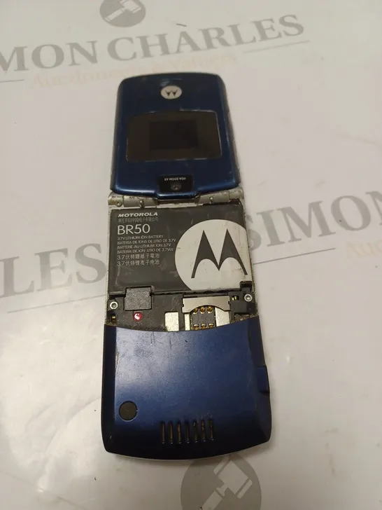 MOTOROLA BR50 FLIP PHONE