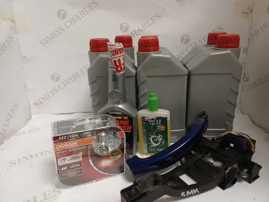 LOT OF ASSORTED CAR PARTS AND ACCESSORIES TO INCLUDE ENGINE OIL, BRAKE FLUID, OSRAM H7 12V 55W NIGHT BREAKER SILVER