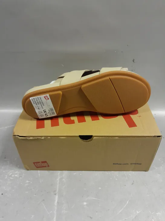 BOXED PAIR OF FITFLOP GRACIE LEATHER BACK STRAP SANDALS - 4.5