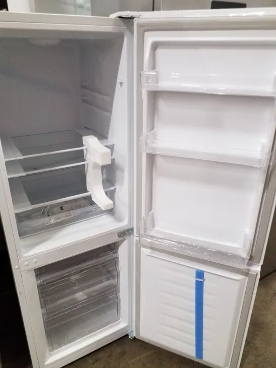 FRIDGEMASTER 50cm FREESTANDING 60/40 FRIDGE FREEZER IN WHITE MC50175A - UNPROCESSED RAW RETURN