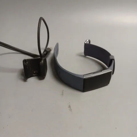 FITBIT CHARGE HEALTH & FITNESS TRACKER WATCH WITH RUBBER STRAP 