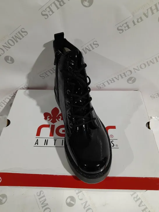 BOXED PAIR OF RIEKER LACE UP BOOTS IN BLACK - SIZE 6.5