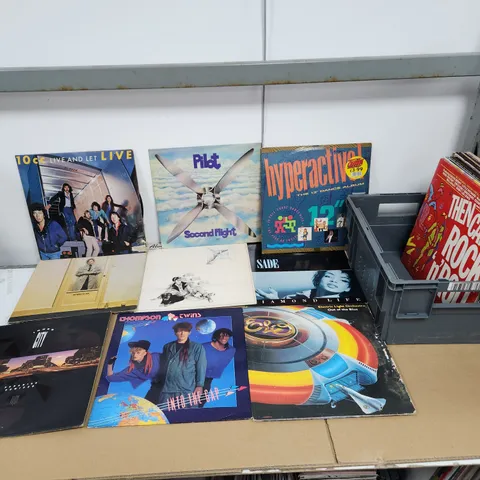 A COLLECTION OF VINYL SINGLES SINGLES