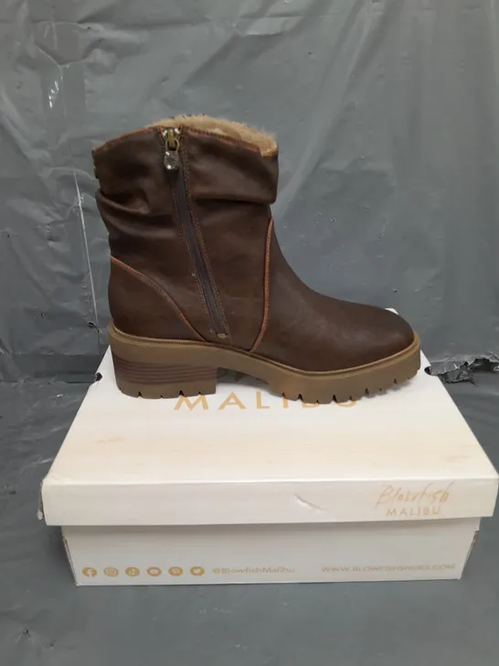 BLOWFISH MALIBU COZY FAUX FUR LINED BOOTS BROWN SIZE 7