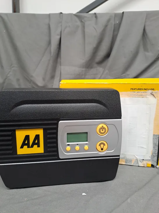 AA 12V DIGITAL TYRE INFLATOR AA5502