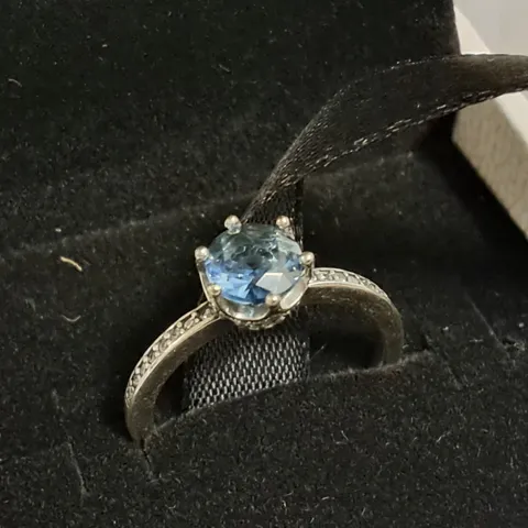 PANDORA BLUE STONE RING IN GIFT BOX