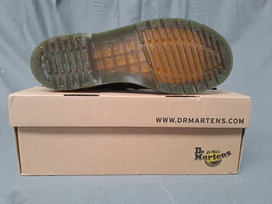 BOXED PAIR OF DR MARTENS 8065 MARY JANE SHOES IN BLACK UK SIZE 8