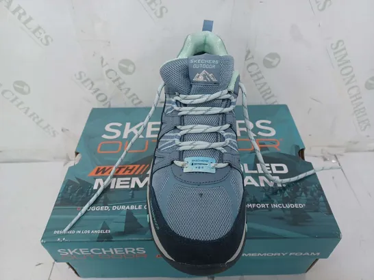 BOXED SKECHERS TREGO LOOKOUT POINT WATERPROOF HIKER SHOES, SLATE - SIZE 6