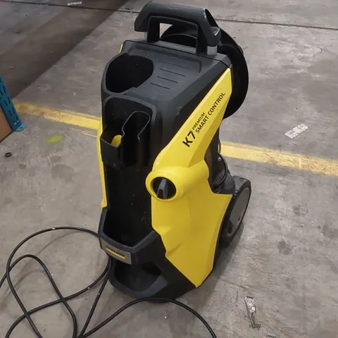 KARCHER K7 PREMIUM PLUS, FULL CONTROL PRESSURE WASHER - PIECES VISIBLY MISSING 