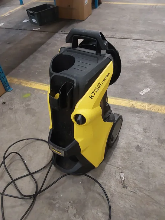 KARCHER K7 PREMIUM PLUS, FULL CONTROL PRESSURE WASHER - PIECES VISIBLY MISSING 