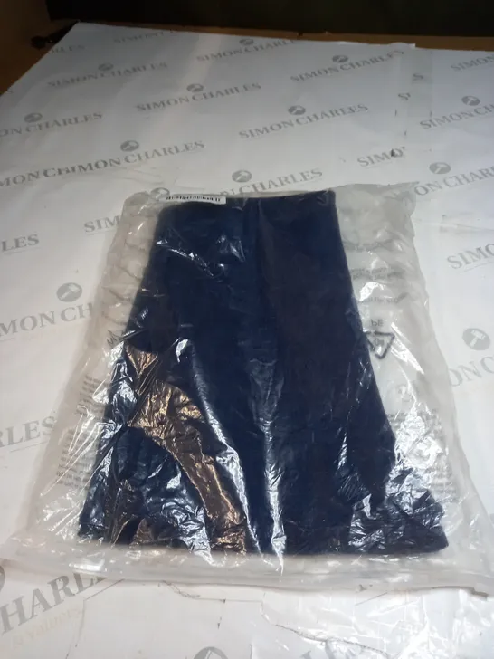 NAVY BLUE DENIM JEANS SIZE M 