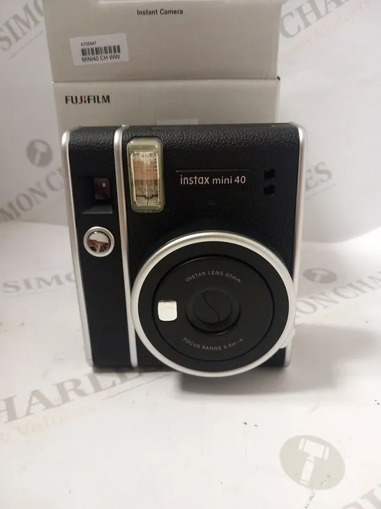 BOXED FUJIFILM INSTAX MINI 40 INSTANT CAMERA