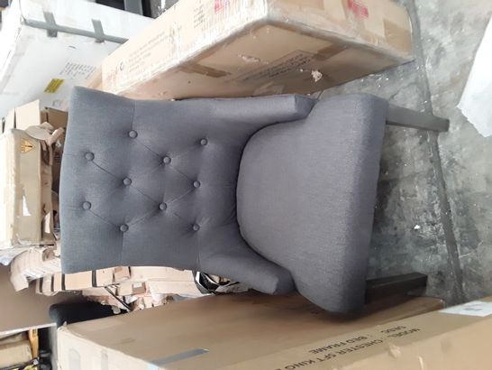 DESIGNER GREY FABRIC BUTTON BACK ARMCHAIR 