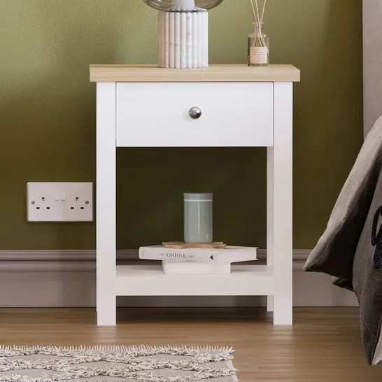 BOXED EDWIN SIDE TABLE