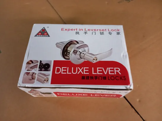 boxed deluxe lever locks 