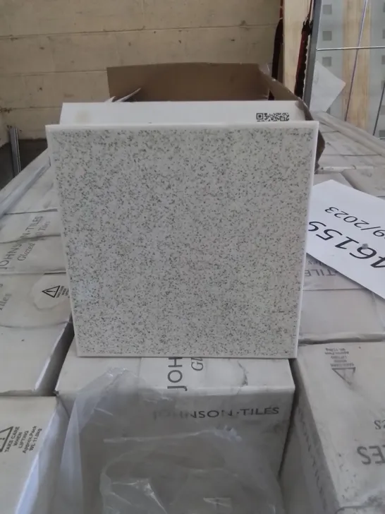 PALLET TO CONTAIN APPROX 96 X PACKS OF BRAND NEW JOHNSON GLAZED WALL TILES IN MICRO RICE/VICTORIAN GREEN - 25 TILES PER PACK // TILE SIZE: 197 X 197 X 6.5mm